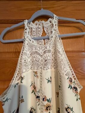 Sweet summer dress - like new